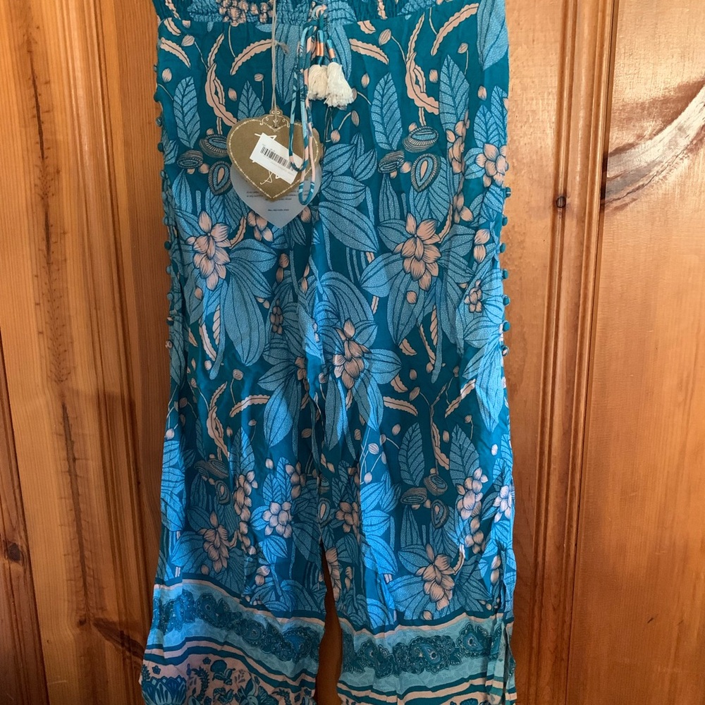 Teal Floral Women's Capris